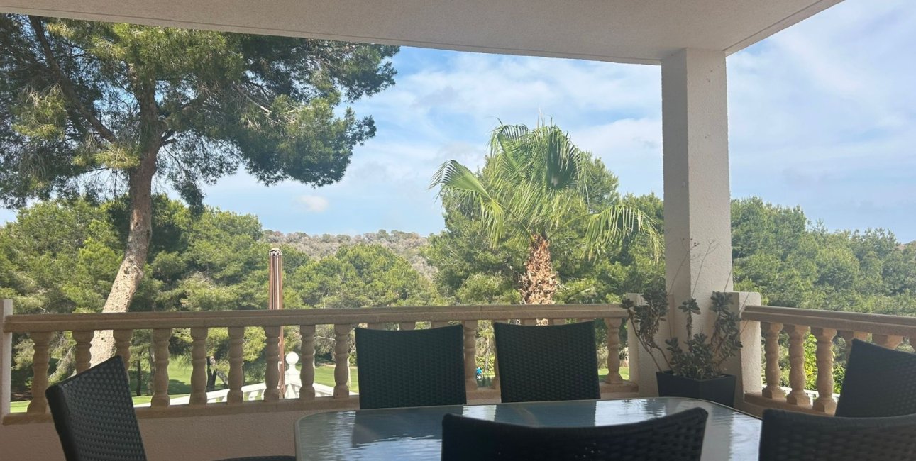 Resale - Villa -
Orihuela Costa - Lomas De Campoamor-las Ramblas