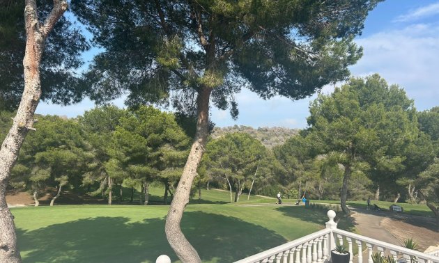 Resale - Villa -
Orihuela Costa - Lomas De Campoamor-las Ramblas