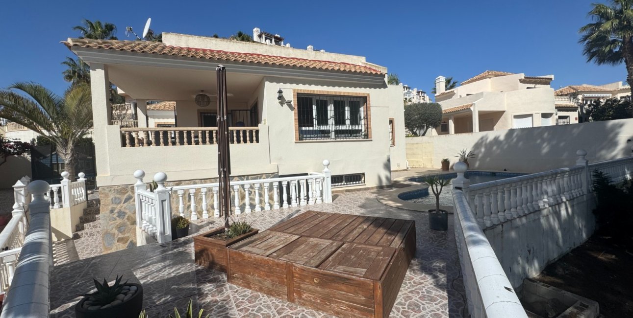 Resale - Villa -
Orihuela Costa - Lomas De Campoamor-las Ramblas