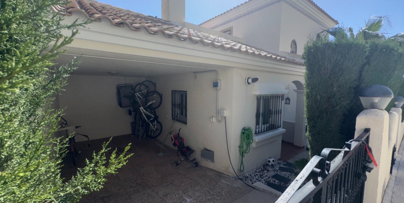 Resale - Villa -
Orihuela Costa - Lomas De Campoamor-las Ramblas