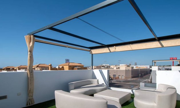 Reventa - Villa -
Ciudad Quesada - Doña Pepa