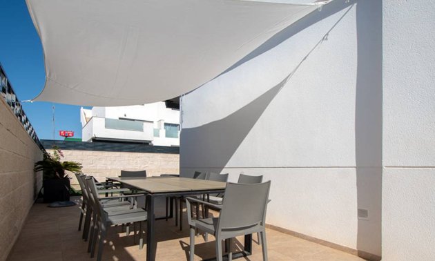 Reventa - Villa -
Ciudad Quesada - Doña Pepa