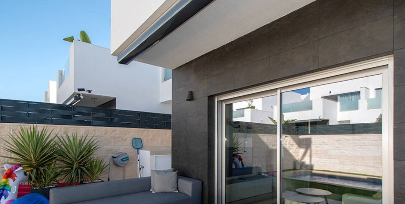 Reventa - Villa -
Ciudad Quesada - Doña Pepa