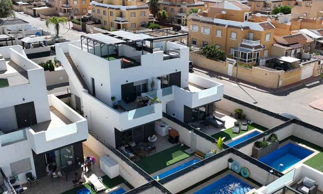 Reventa - Villa -
Ciudad Quesada - Doña Pepa