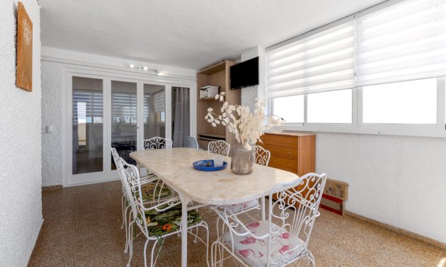 Resale - Apartment / flat -
Torrevieja - Playa del Cura