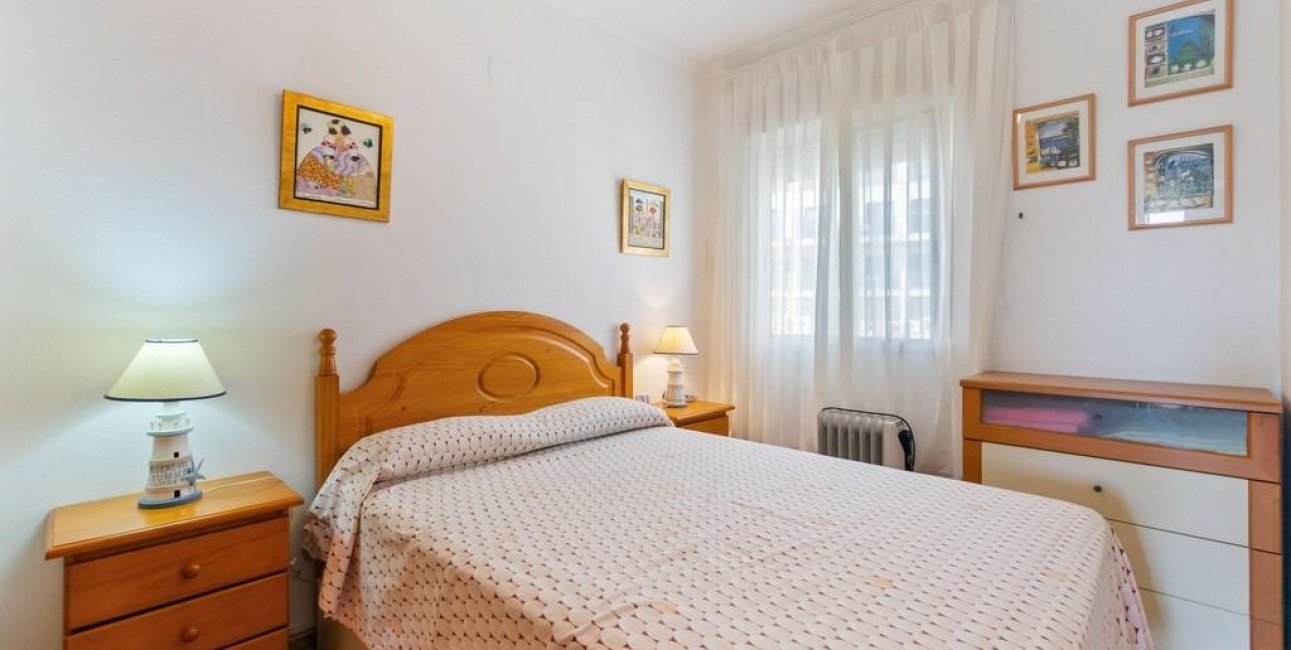 Resale - Apartment / flat -
Orihuela Costa - Campoamor