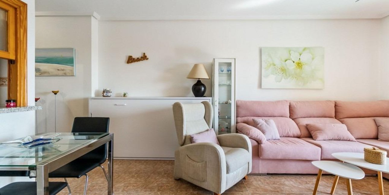 Resale - Apartment / flat -
Orihuela Costa - Campoamor