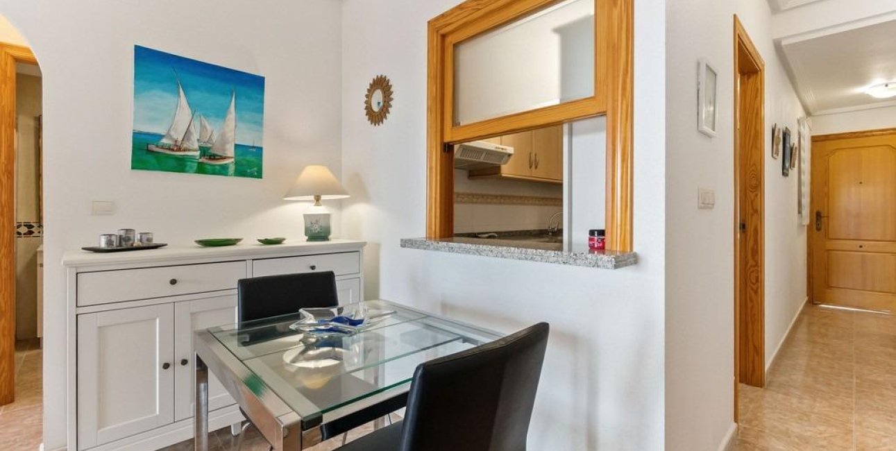 Resale - Apartment / flat -
Orihuela Costa - Campoamor