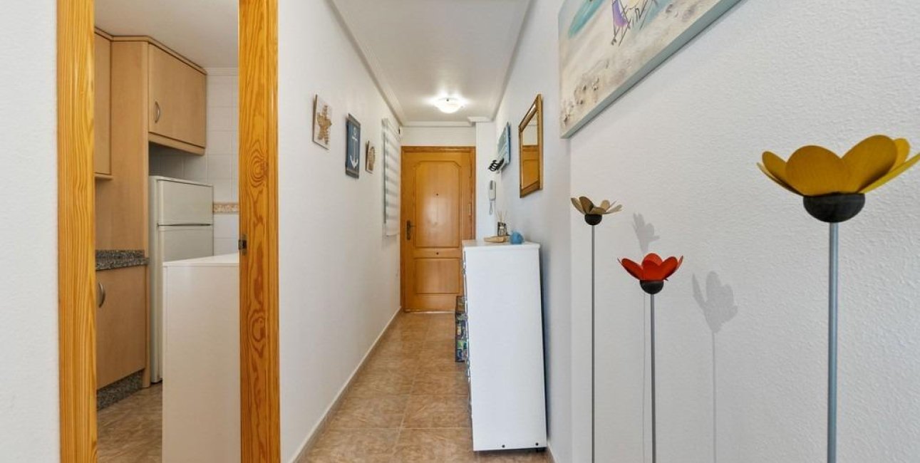 Resale - Apartment / flat -
Orihuela Costa - Campoamor