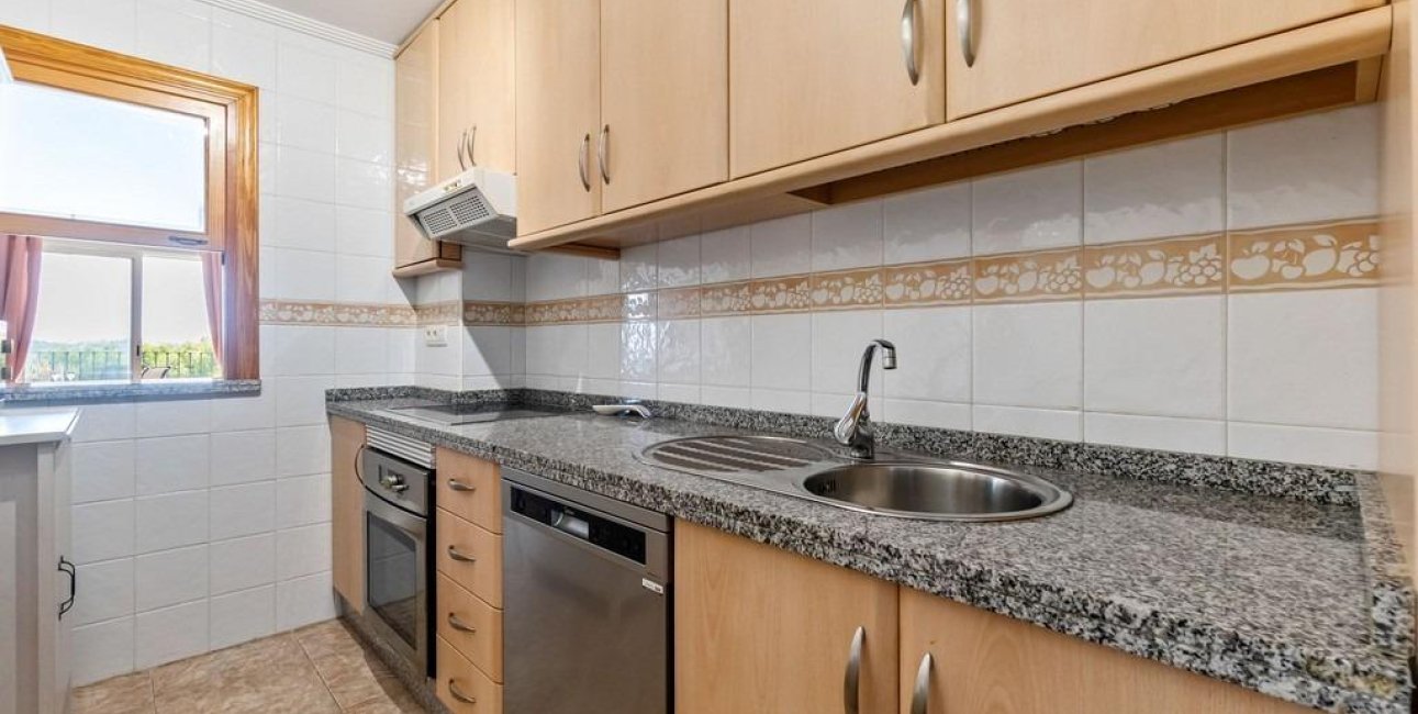 Resale - Apartment / flat -
Orihuela Costa - Campoamor