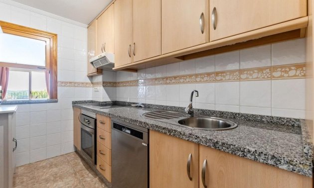 Resale - Apartment / flat -
Orihuela Costa - Campoamor