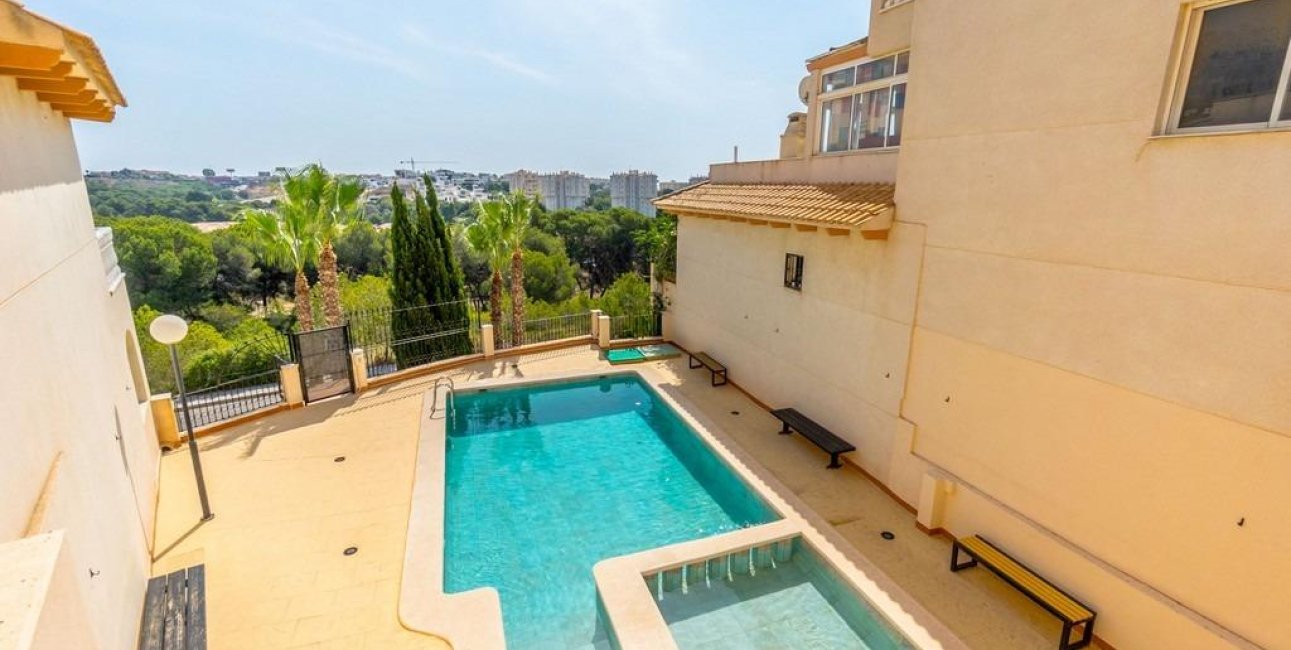 Resale - Apartment / flat -
Orihuela Costa - Campoamor