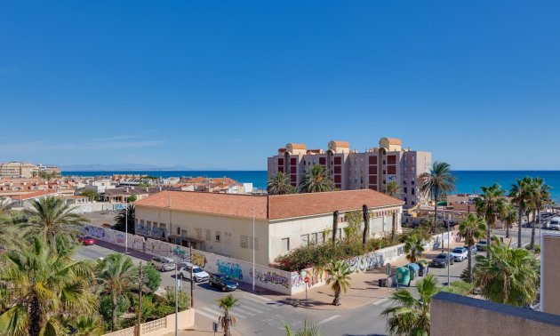 Rynek wtórny - Mieszkanie w bloku -
Torrevieja - La Mata