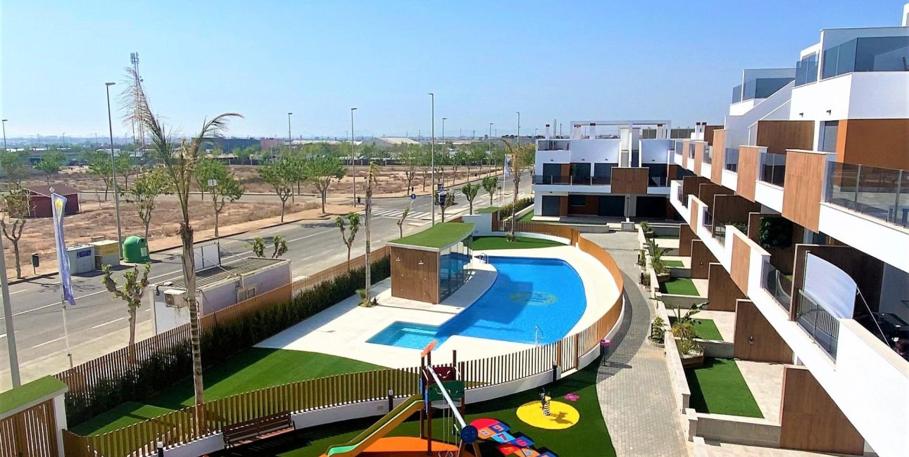 Obra nueva - Bungalow -
Pilar de la Horadada - Polideportivo