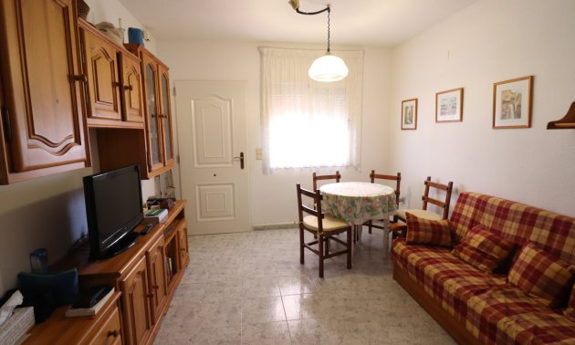 Reventa - Apartamento / piso -
Orihuela Costa - Playa Flamenca