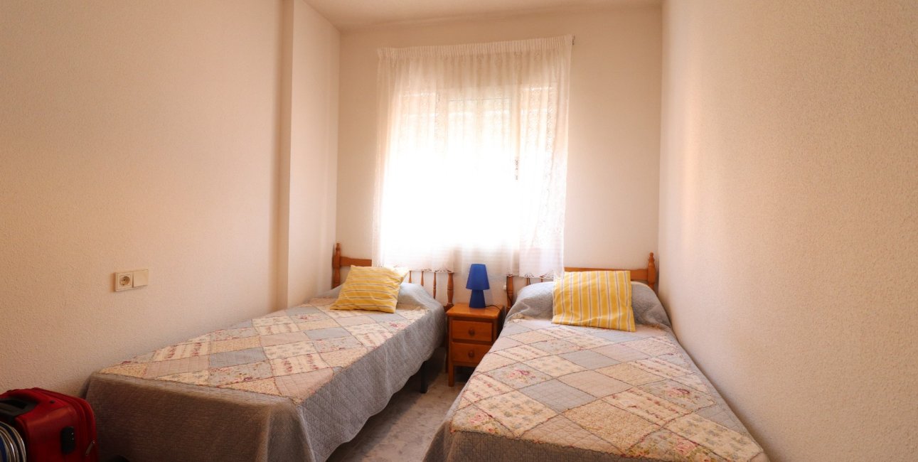 Reventa - Apartamento / piso -
Orihuela Costa - Playa Flamenca