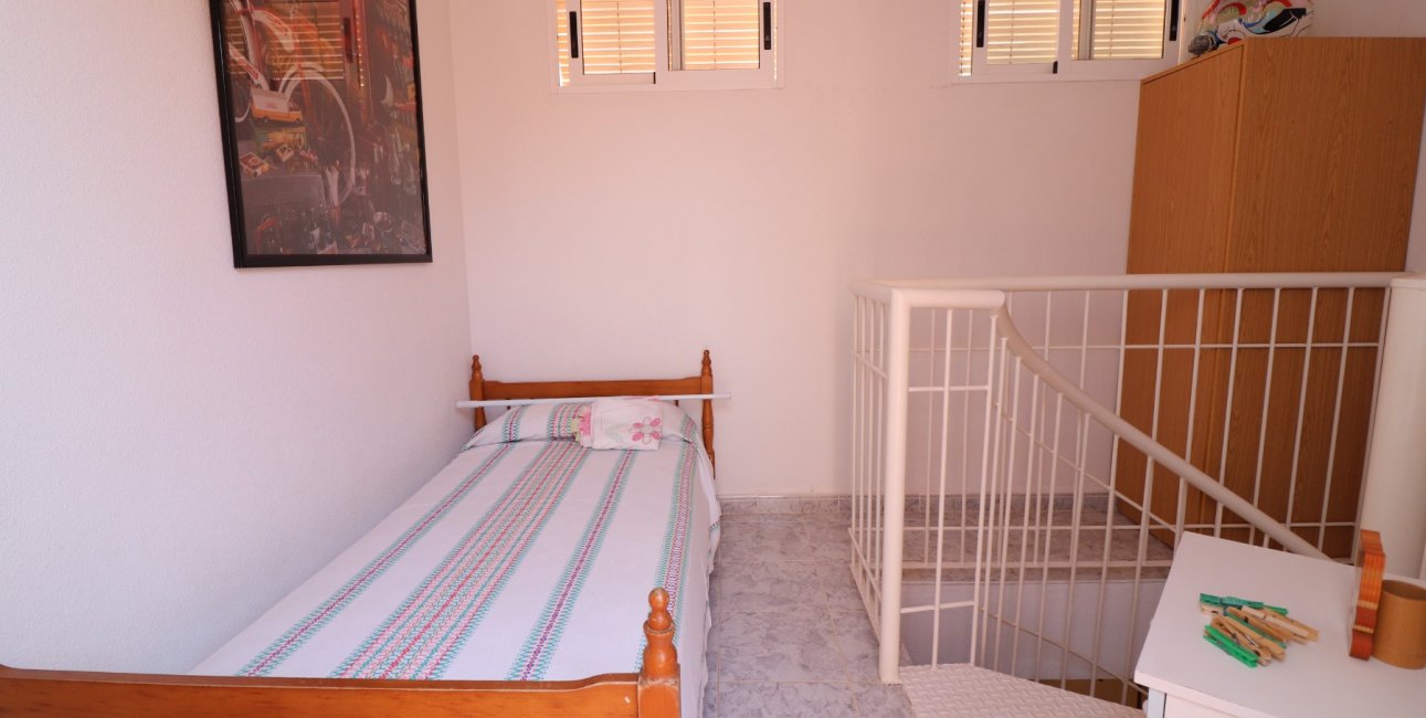 Reventa - Apartamento / piso -
Orihuela Costa - Playa Flamenca