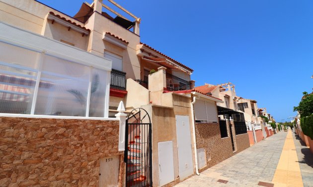 Reventa - Apartamento / piso -
Orihuela Costa - Playa Flamenca