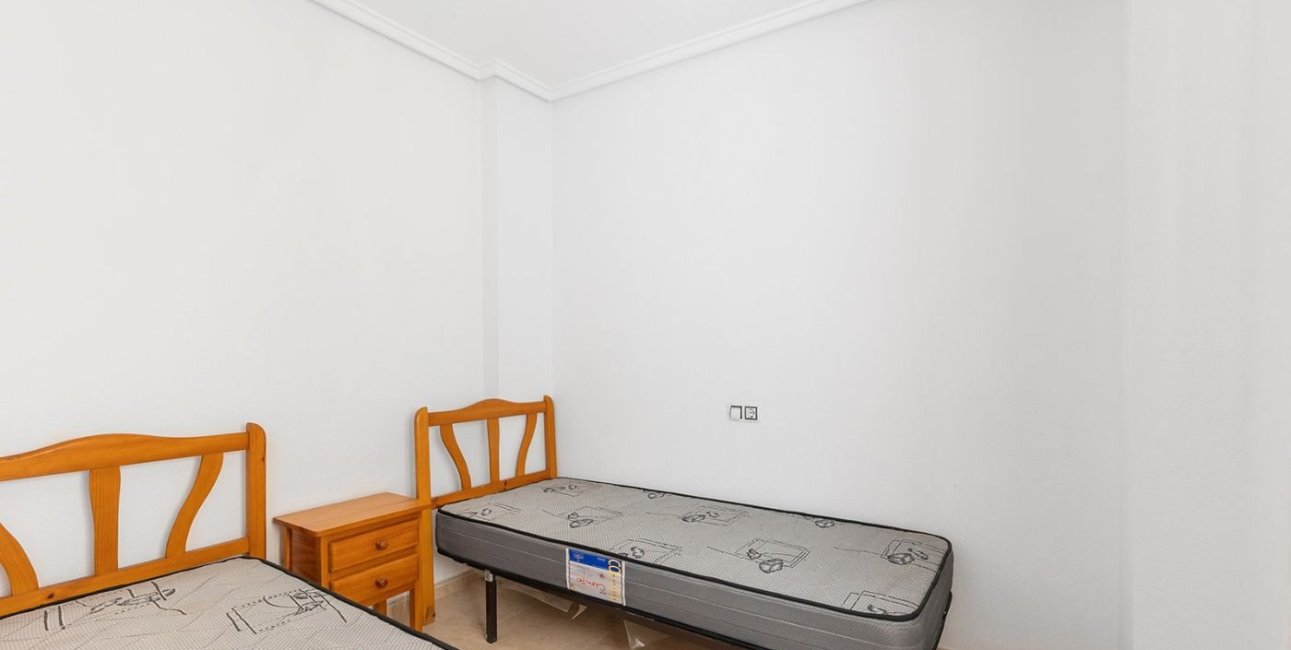 Rynek wtórny - Mieszkanie  -
Torrevieja