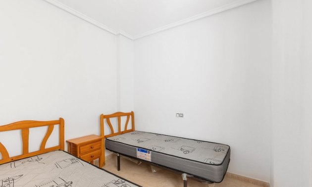 Rynek wtórny - Mieszkanie  -
Torrevieja