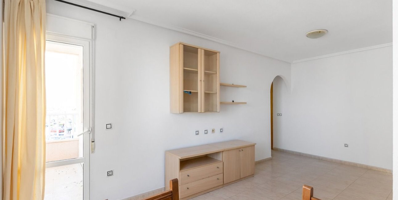 Rynek wtórny - Mieszkanie  -
Torrevieja