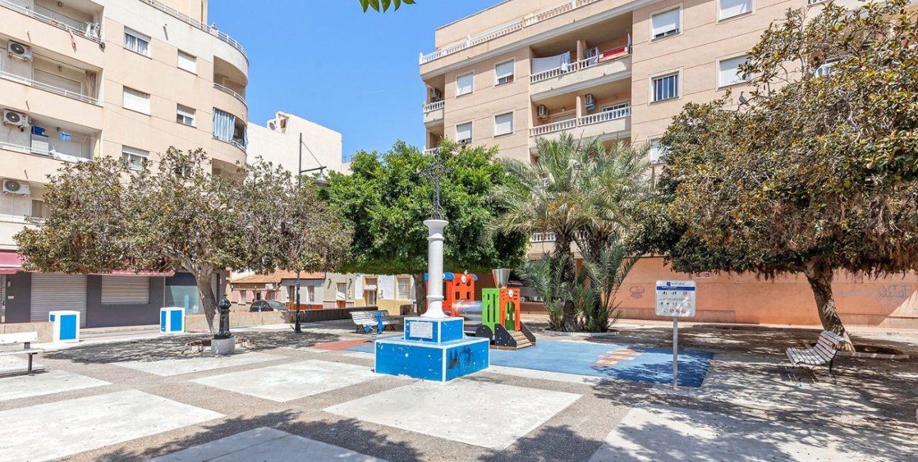 Rynek wtórny - Mieszkanie  -
Torrevieja