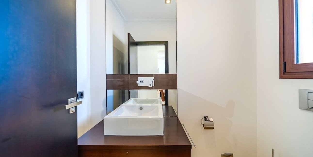 Resale - Villa -
Orihuela Costa - Cabo Roig