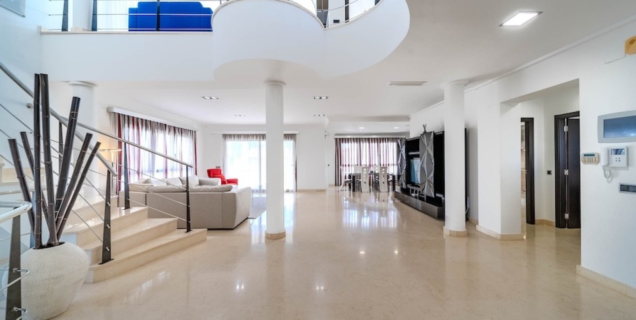 Resale - Villa -
Orihuela Costa - Cabo Roig