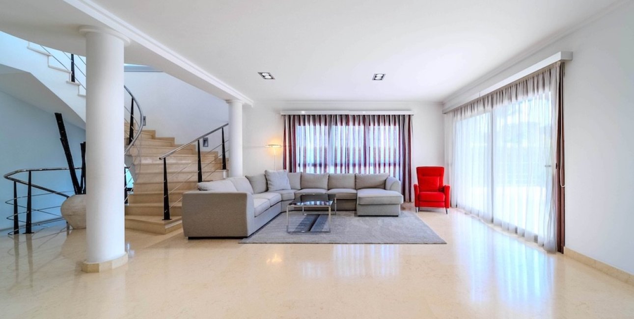 Resale - Villa -
Orihuela Costa - Cabo Roig