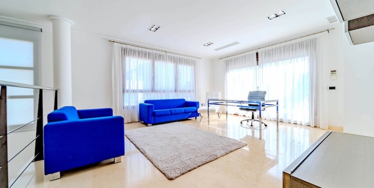 Resale - Villa -
Orihuela Costa - Cabo Roig