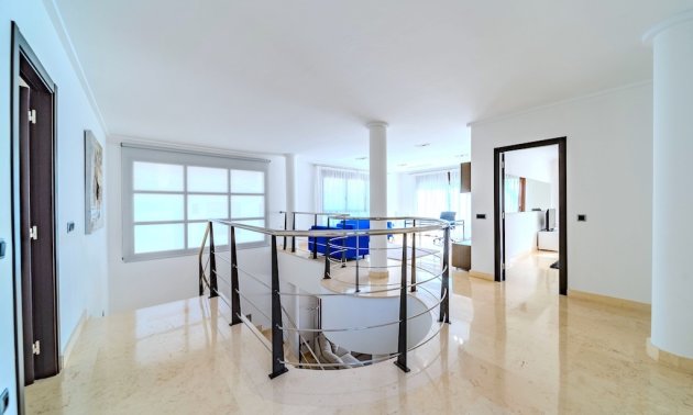 Resale - Villa -
Orihuela Costa - Cabo Roig