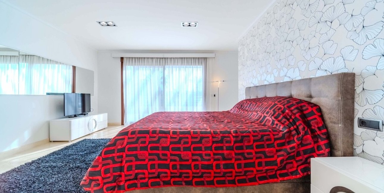 Resale - Villa -
Orihuela Costa - Cabo Roig