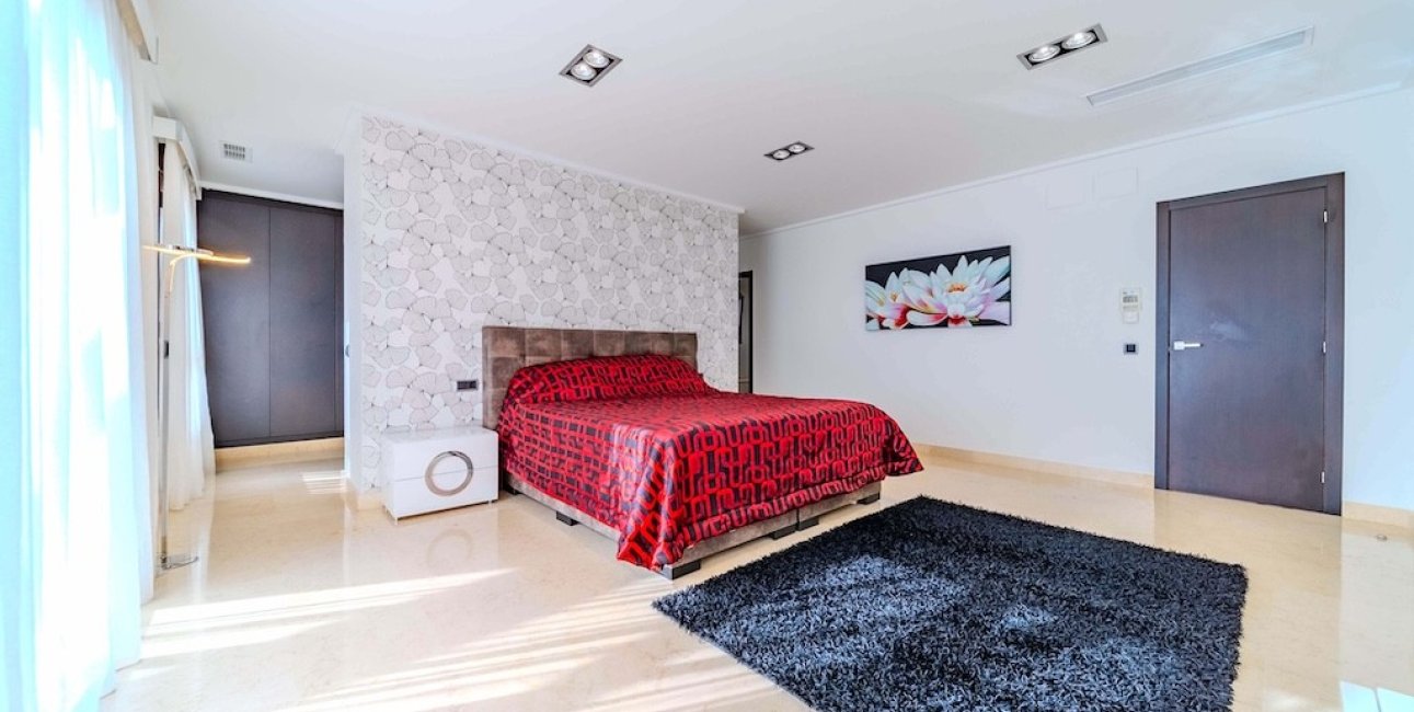 Resale - Villa -
Orihuela Costa - Cabo Roig