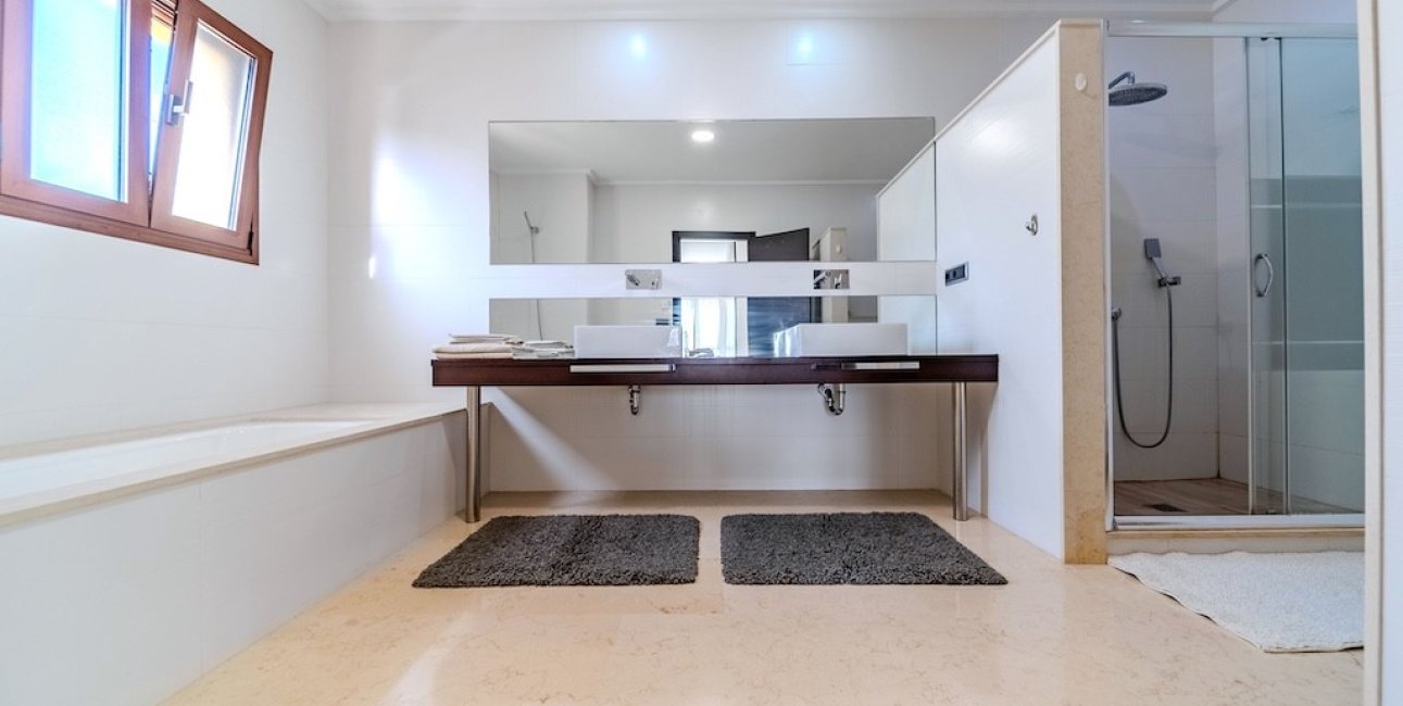 Resale - Villa -
Orihuela Costa - Cabo Roig