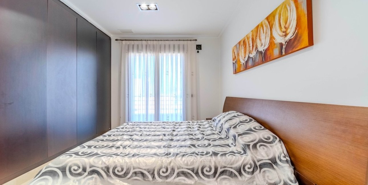 Resale - Villa -
Orihuela Costa - Cabo Roig