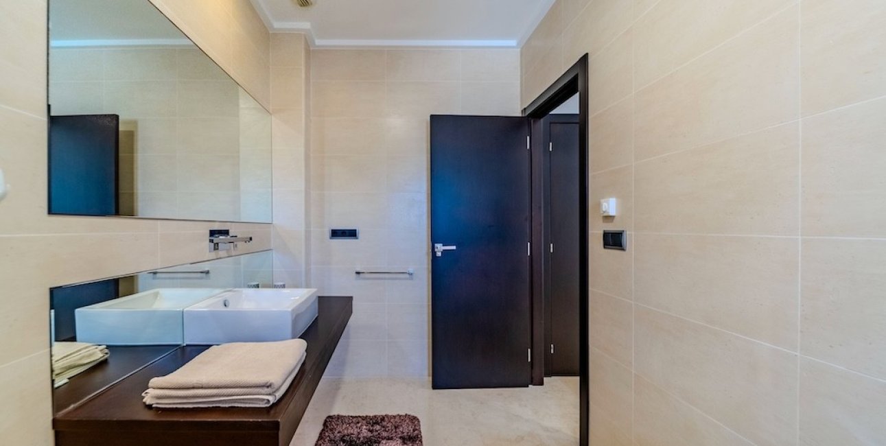 Resale - Villa -
Orihuela Costa - Cabo Roig