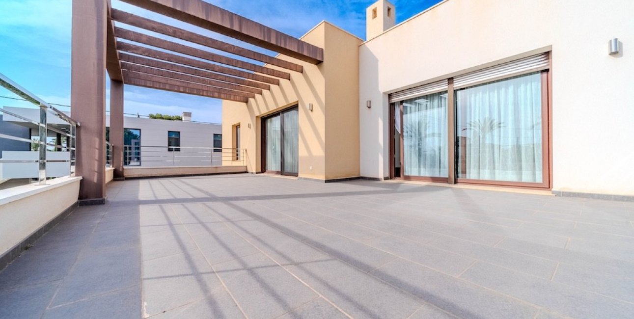 Resale - Villa -
Orihuela Costa - Cabo Roig