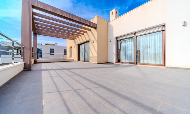 Resale - Villa -
Orihuela Costa - Cabo Roig