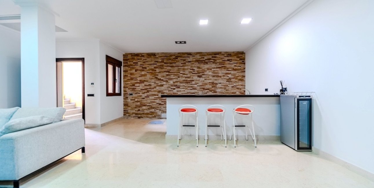 Resale - Villa -
Orihuela Costa - Cabo Roig