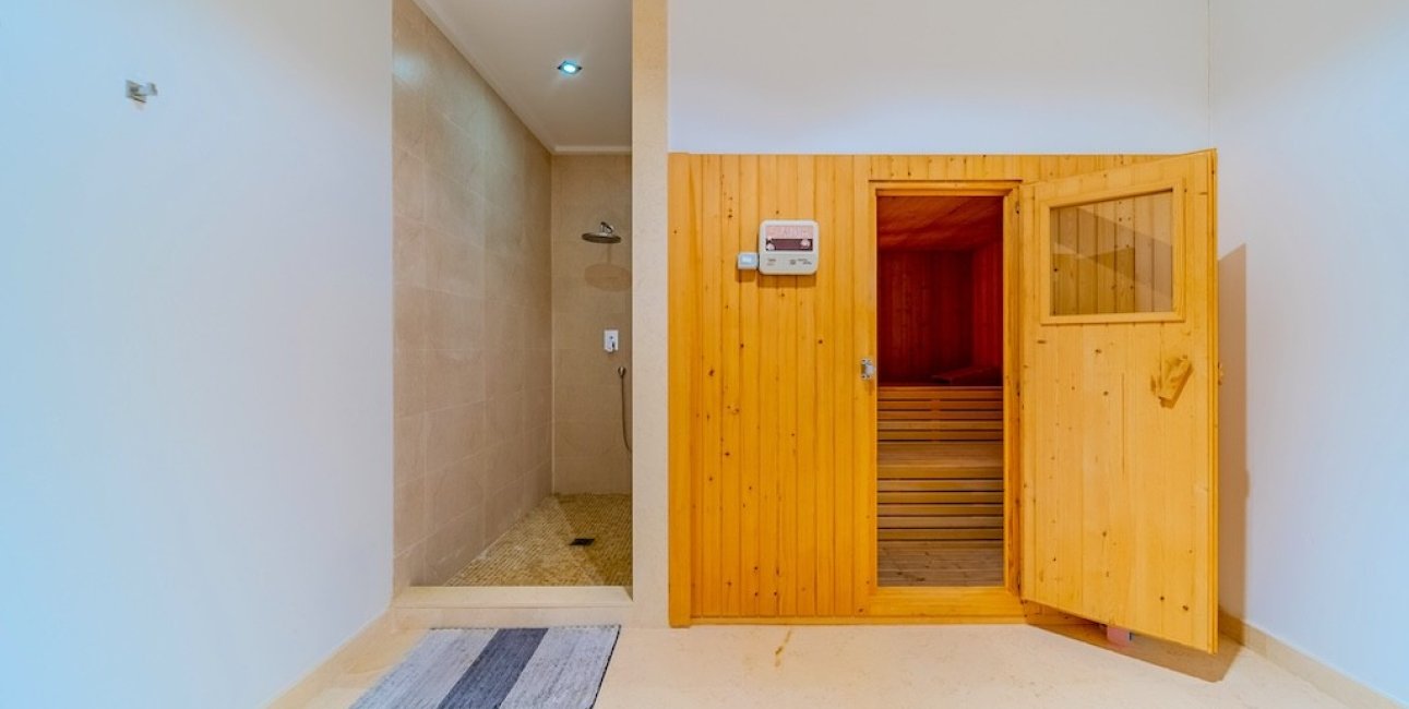 Resale - Villa -
Orihuela Costa - Cabo Roig