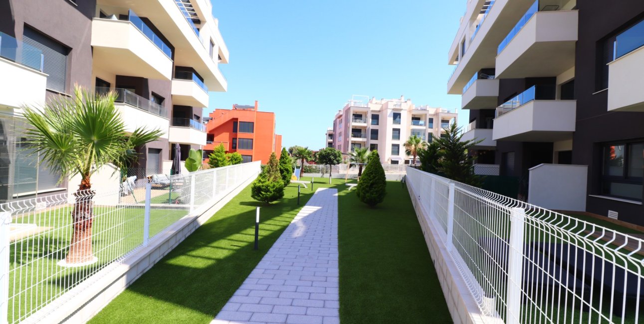 Resale - Apartment / flat -
Orihuela Costa - Villamartin