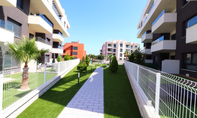 Resale - Apartment / flat -
Orihuela Costa - Villamartin