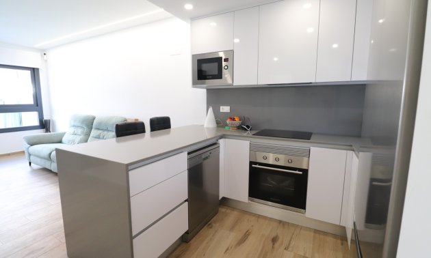 Resale - Apartment / flat -
Orihuela Costa - Villamartin