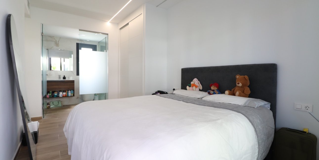 Resale - Apartment / flat -
Orihuela Costa - Villamartin