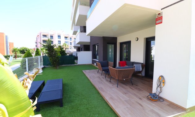 Resale - Apartment / flat -
Orihuela Costa - Villamartin