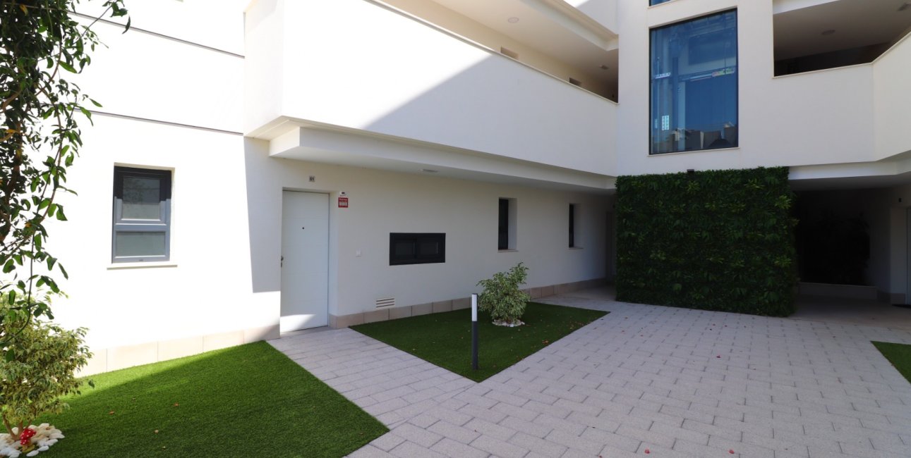 Resale - Apartment / flat -
Orihuela Costa - Villamartin