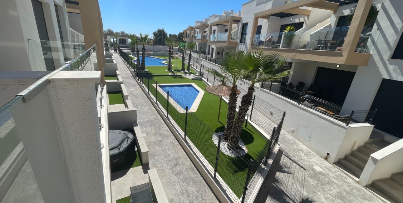 Resale - Apartment / flat -
Orihuela Costa - Villamartin