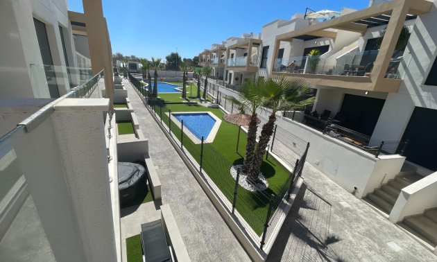 Resale - Apartment / flat -
Orihuela Costa - Villamartin