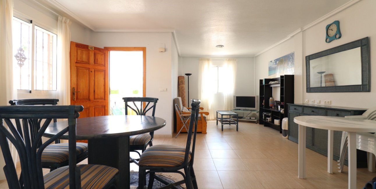 Resale - Townhouse -
Ciudad Quesada - Lo Marabu