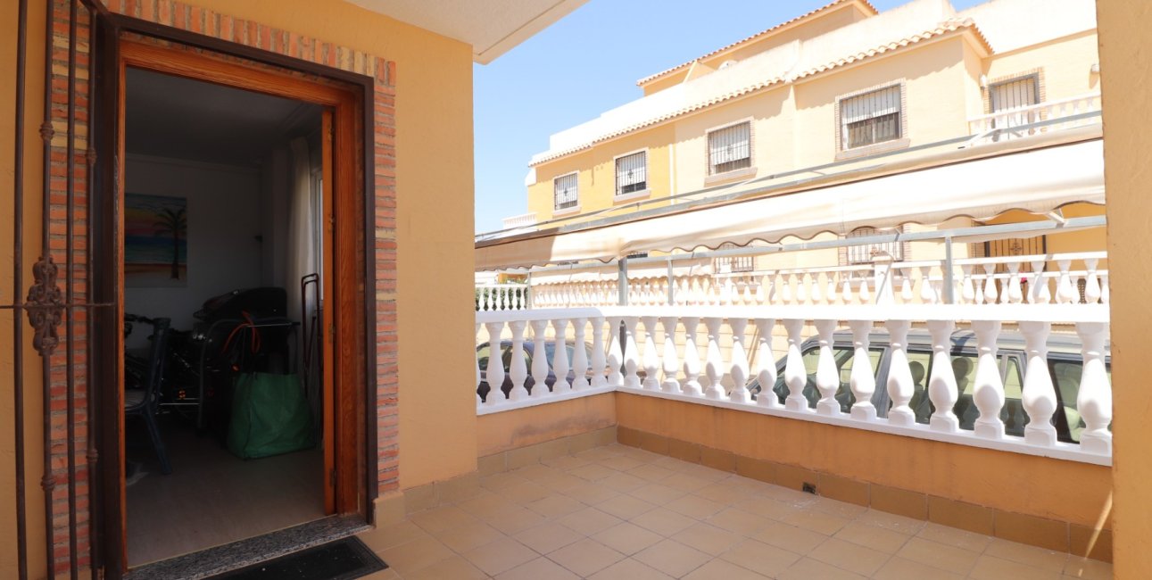 Resale - Townhouse -
Ciudad Quesada - Lo Marabu
